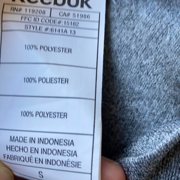 Reebok Boston Bruins zip up hoodie. - Picture 7 of 7